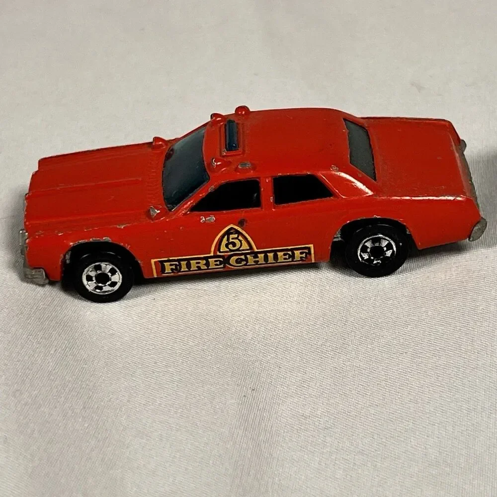 1977 Hot Wheels Fire Chief  Car 1:64 Diecast Red